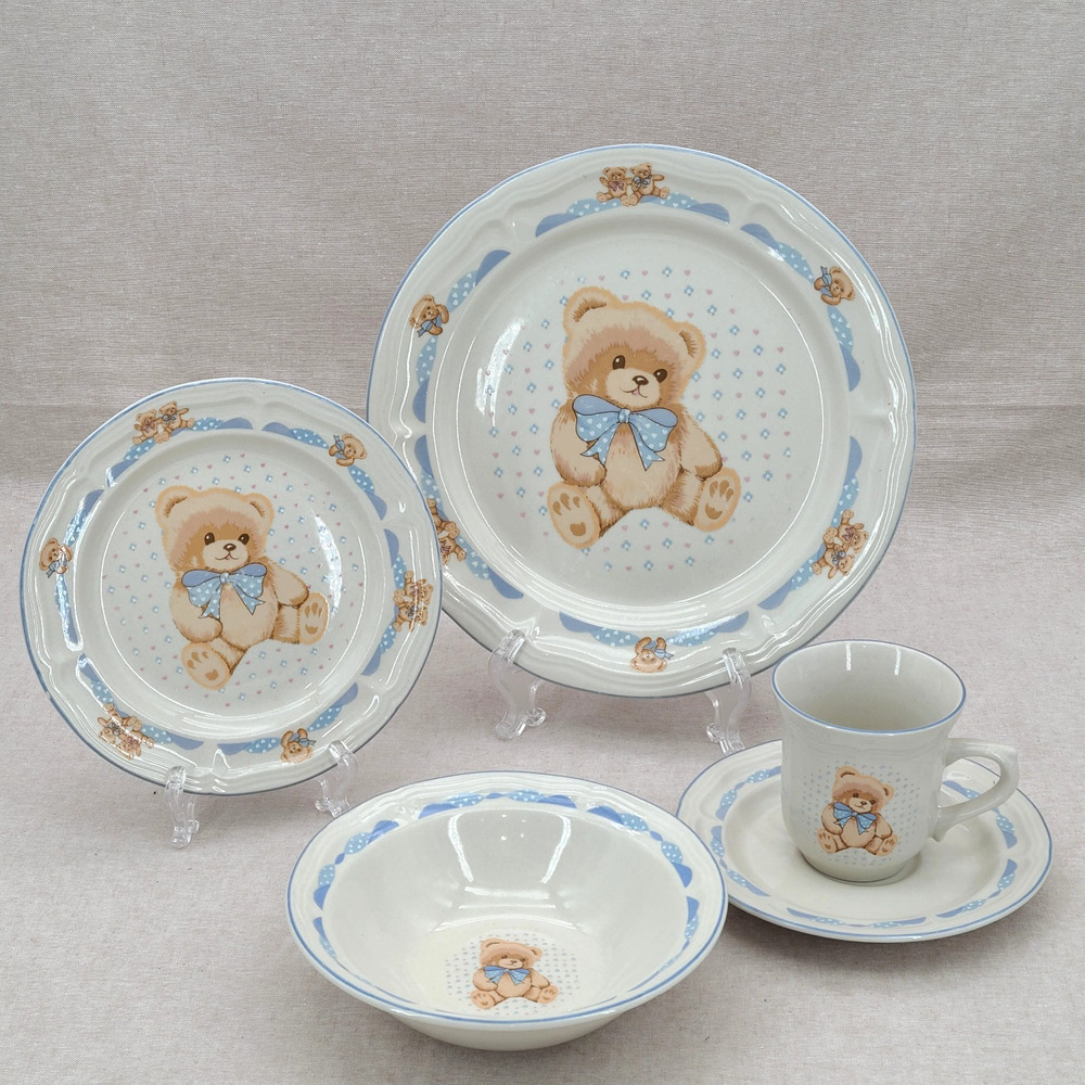 Tienshan Theodore Country Bear Stoneware Dinnerware Set – 5 piece Place Setting